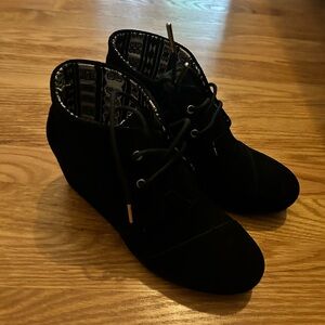 Toms Desert Wedge Bootie